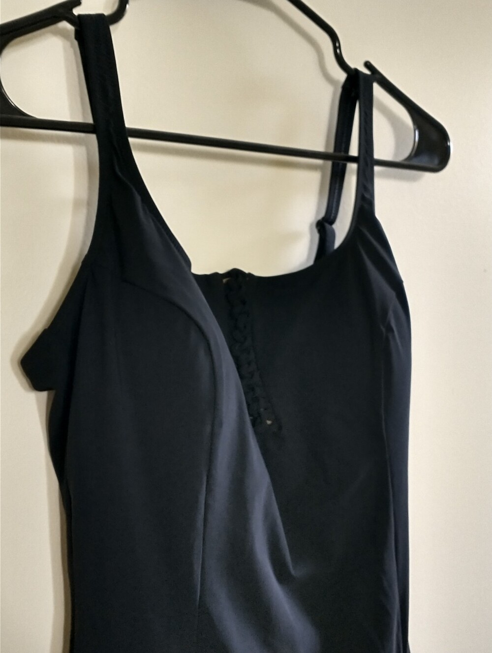 NWT Gottex Black Ruched Swimsuit with Skirt Bathing Suit Size 12 - Picture 2 of 13